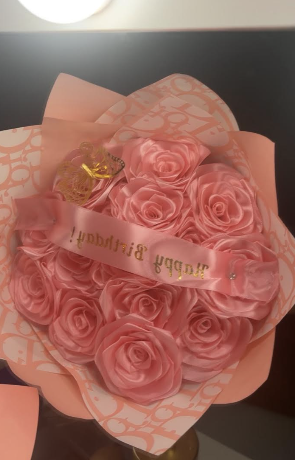 Ribbon bouquet 1 in row 3