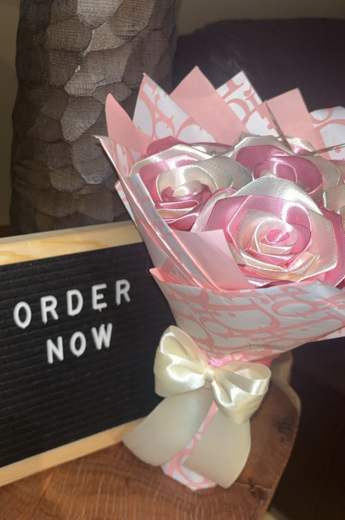 Ribbon bouquet 9 in row 2